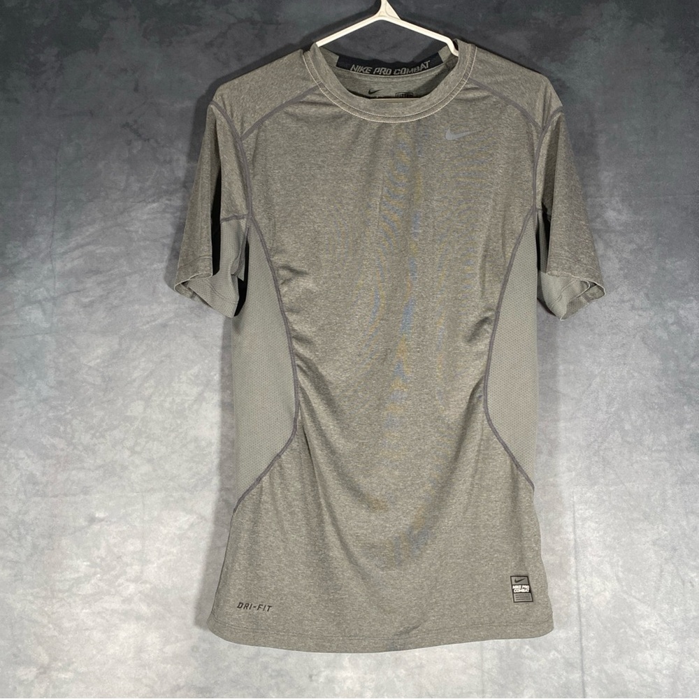 Nike Pro Combat Dri Fit Shirt Men`s Size S Gray Short Sleeve Athletic‎ Gym